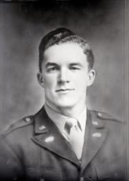 Turney Leonard ’42