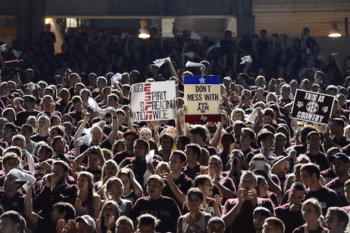 college game day-midnight yell