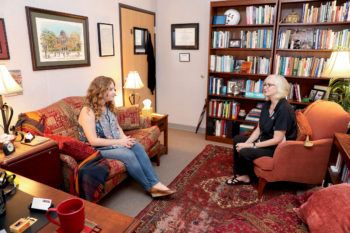 1 on 1 student counseling session