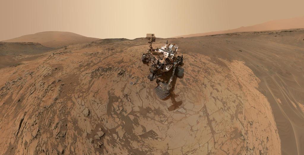 Curiosity Self-Portrait at 'Mojave'
