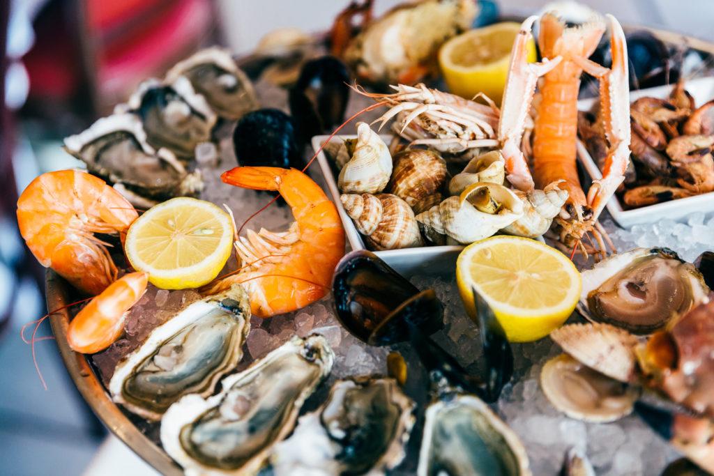 close up of fresh seafood on platter