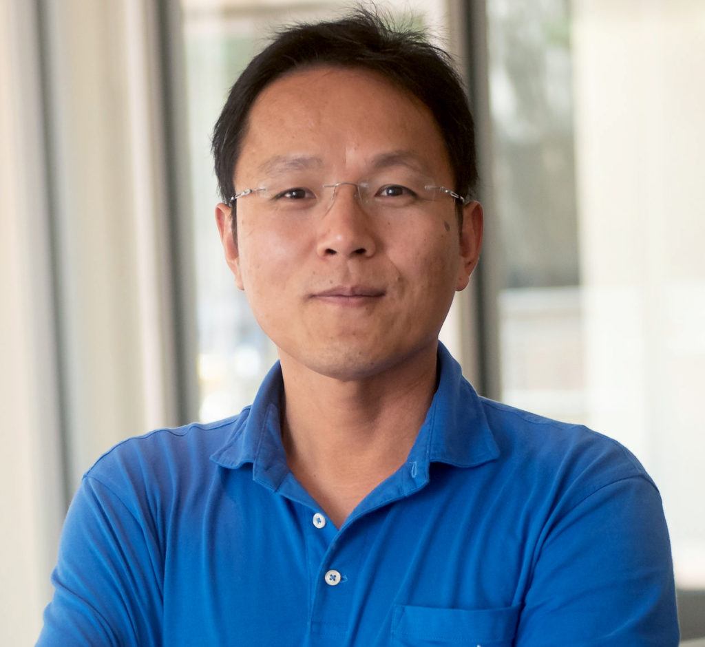 a head shot of Wenshe Liu