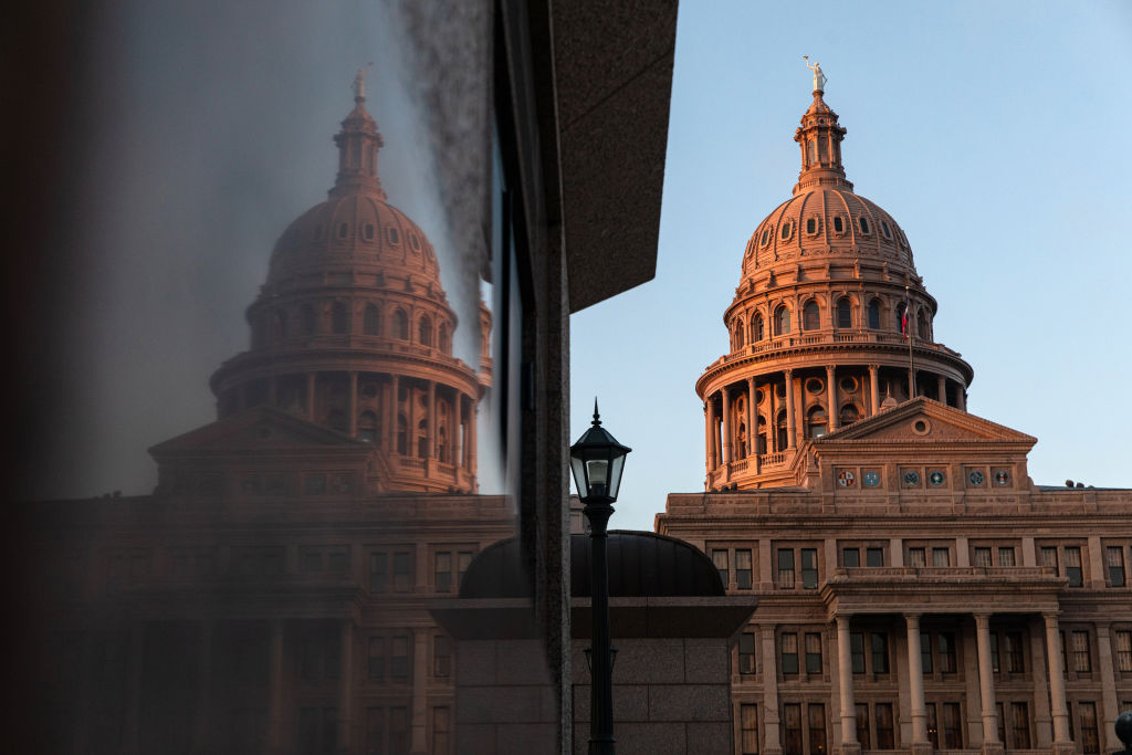 exterior of texas capitol building