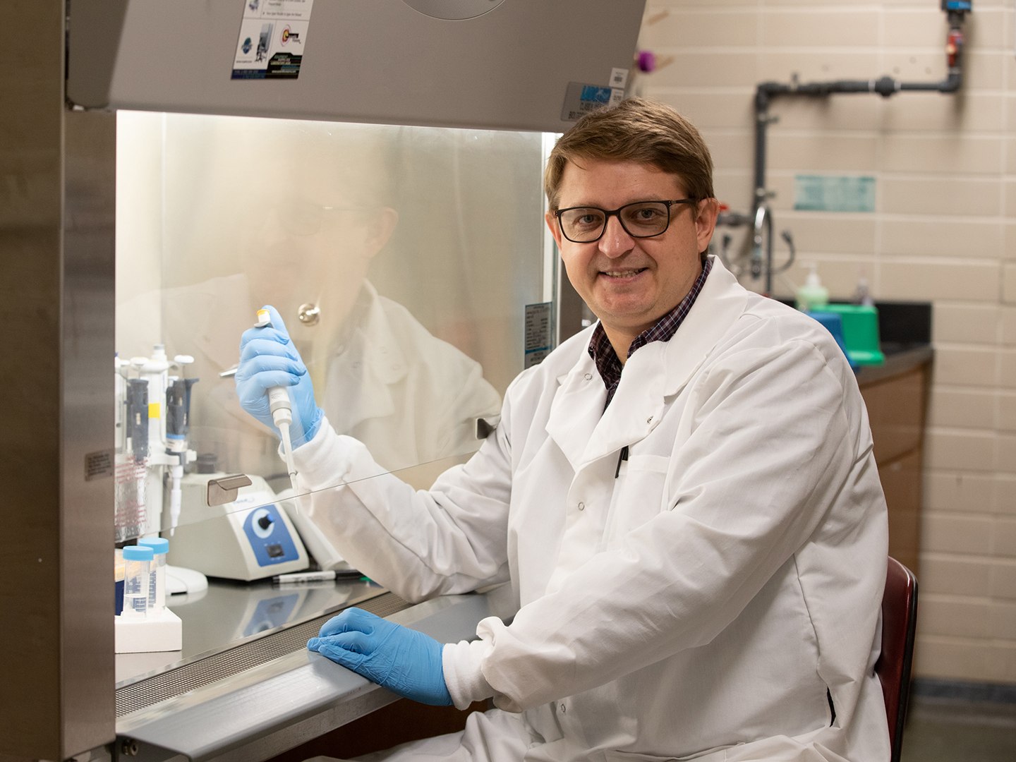 Dr. Artem Rogovskyy