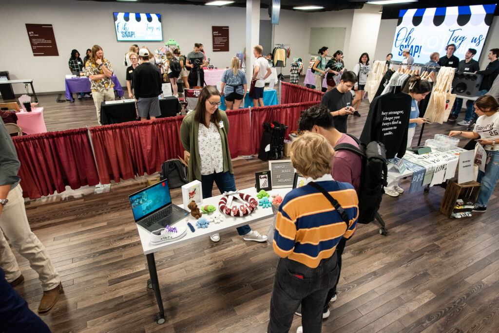 a view of the marketplace from 2022