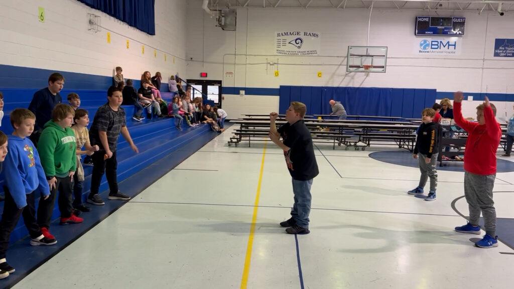 Ramage Yell Practice in the school gym