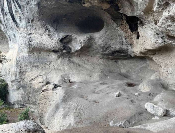 A photo of The El Gigante Rockshelter