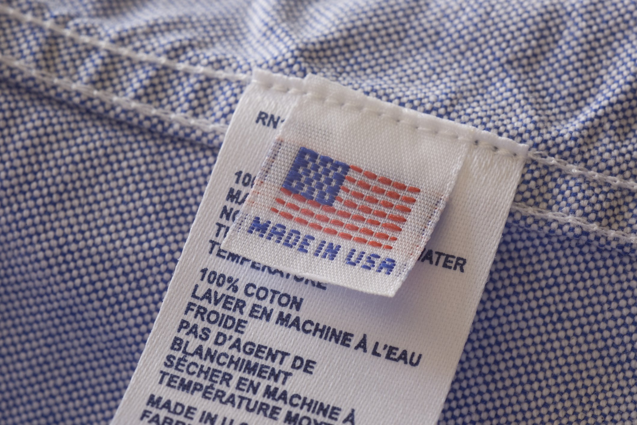 a clothing label that says Made in USA
