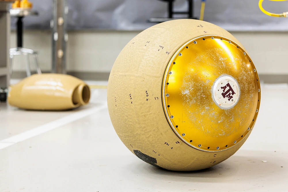 Large spherical robot