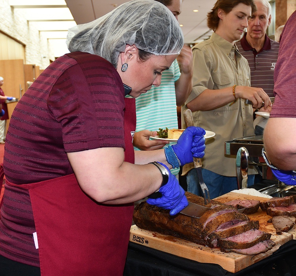 prime rib cutting