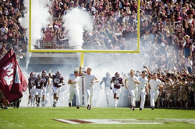 Football vs. Tennessee 2016