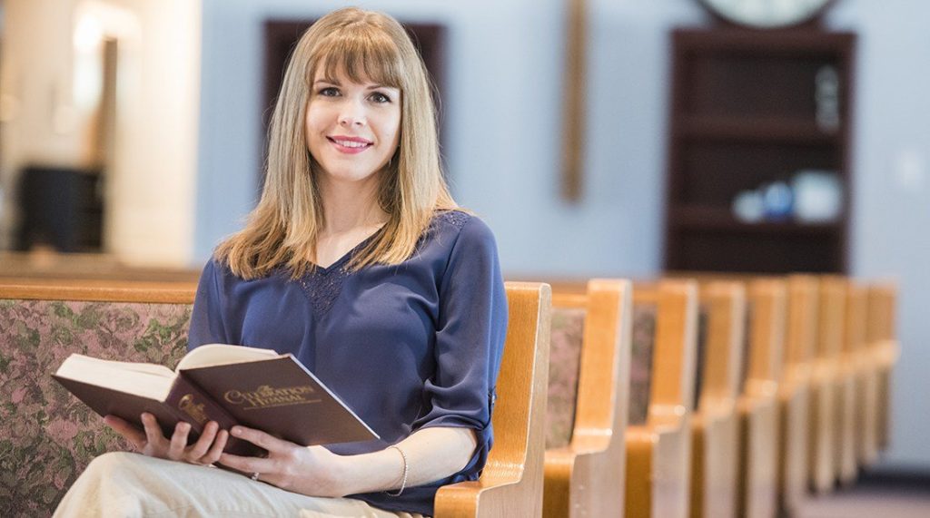 Ashley Lamb regained her ability to sing thanks to consultations with Texas A&M College of Dentistry’s Center for Facial Pain and Sleep Medicine Director Dr. Steven Bender. (Texas A&M Health Science Center)